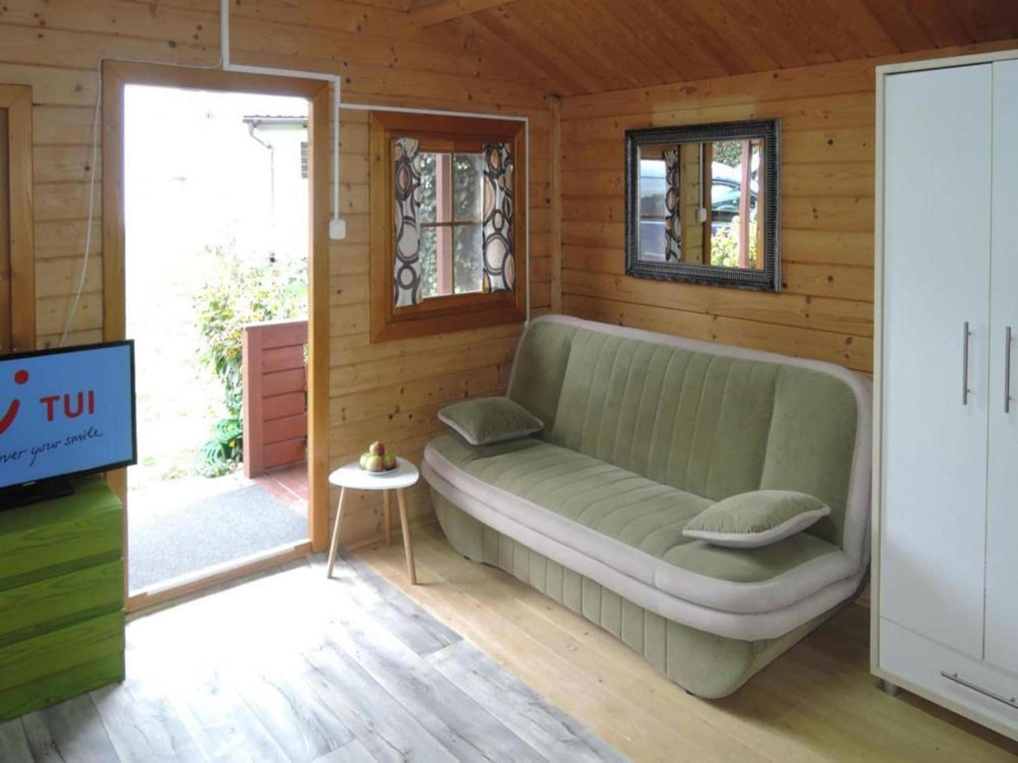 Bungalow In Lubin At 300 M From The Lake Exteriör bild