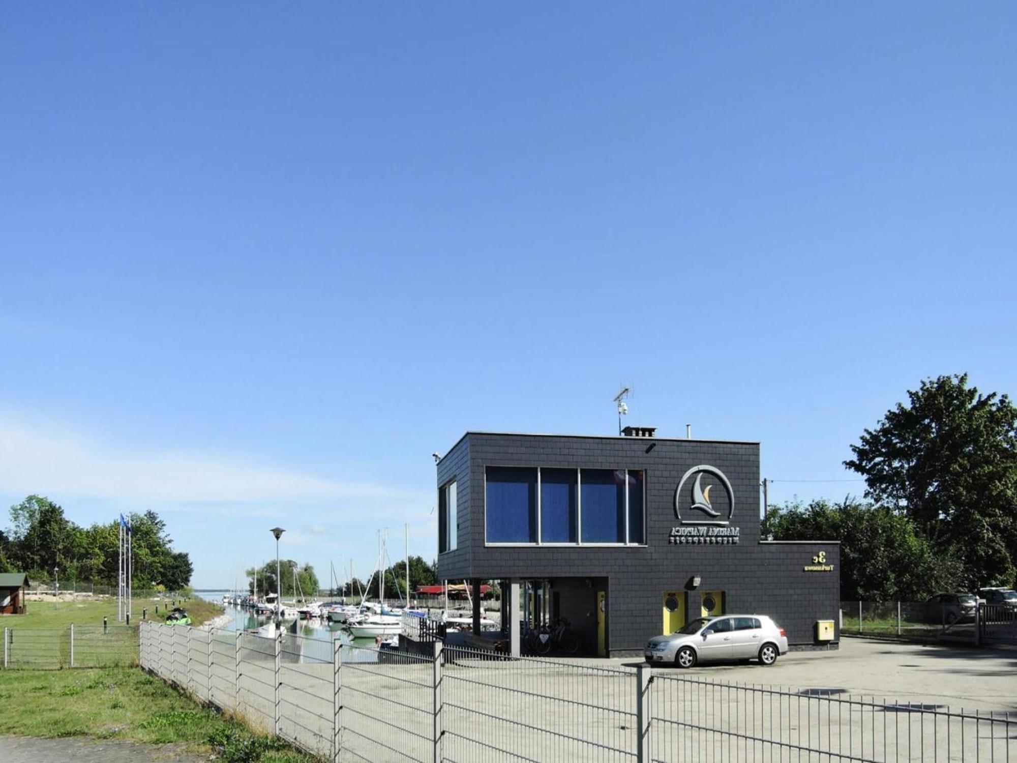Bungalow In Lubin At 300 M From The Lake Exteriör bild