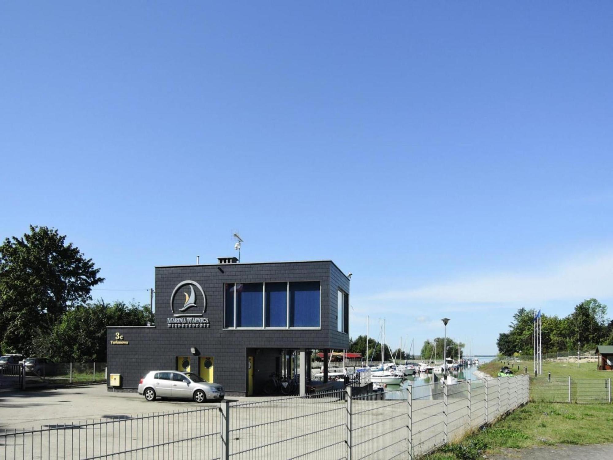 Bungalow In Lubin At 300 M From The Lake Exteriör bild